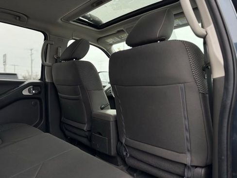 Used 2018 Nissan Frontier PRO-4X image 23