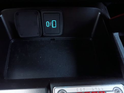 Used 2024 Ford Bronco Heritage Edition AWD/4WD image 21
