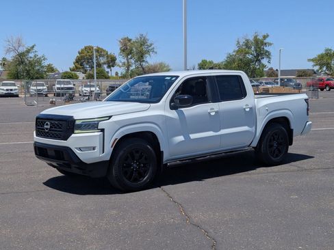 Certified 2023 Nissan Frontier SV w/ Midnight Edition Package RWD image 2