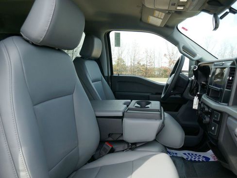 New 2026 Ford F250 XL w/ XL Off-Road Package image 11