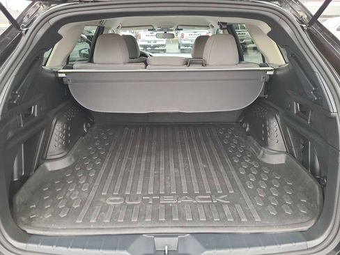 Used 2023 Subaru Outback Premium image 27