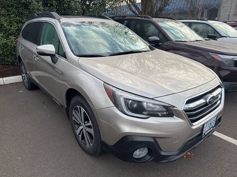 Used 2018 Subaru Outback 2.5i Limited image 4