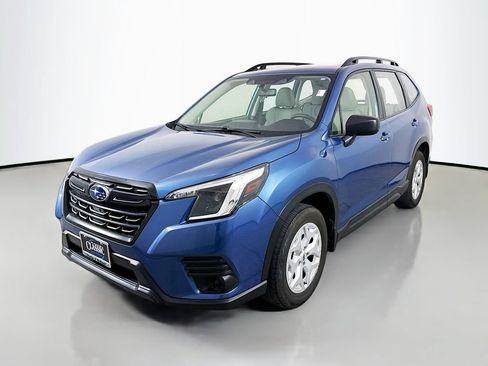 Used 2023 Subaru Forester AWD/4WD image 3
