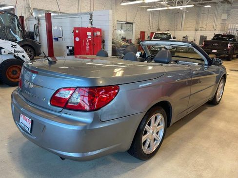 Used 2008 Chrysler Sebring Touring w/ Special Touring Group image 3