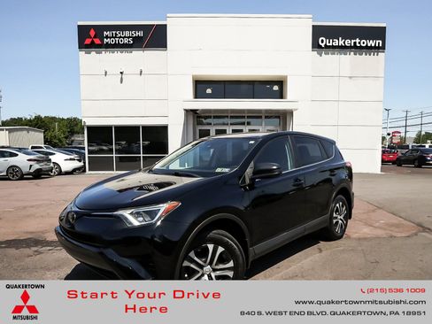 Used 2018 Toyota RAV4 LE w/ All Weather Liner Package AWD/4WD image 1