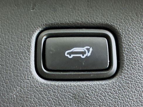 Used 2025 Hyundai Palisade SEL image 31