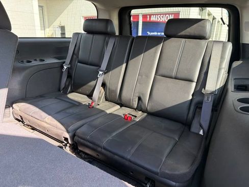 Used 2012 GMC Yukon XL SLT AWD/4WD image 25