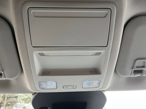 Used 2025 Ford Escape Platinum image 29