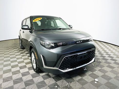 Used 2024 Kia Soul LX w/ Option Group 015 image 3