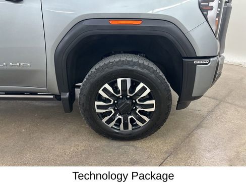 Certified 2024 GMC Sierra 2500 Denali Ultimate AWD/4WD image 17