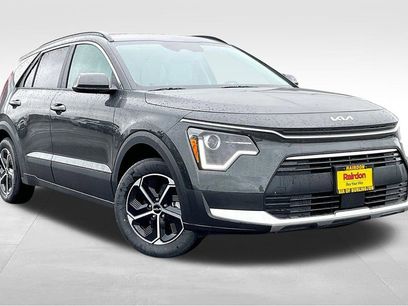 New 2025 Kia Niro EX