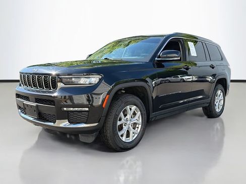 Used 2023 Jeep Grand Cherokee L Limited AWD/4WD image 2
