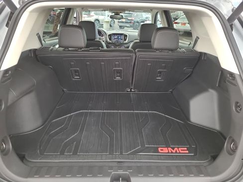 Used 2023 GMC Terrain Denali w/ Denali Premium Package image 27