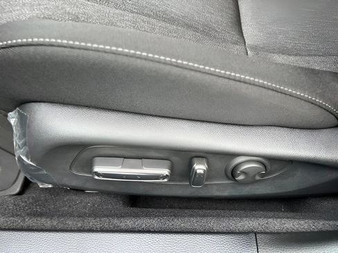Used 2025 Honda Accord SE image 15