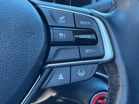 Used 2022 Honda Accord Touring image 19