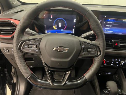 New 2026 Chevrolet TrailBlazer RS w/ Driver Confidence Package FWD image 35