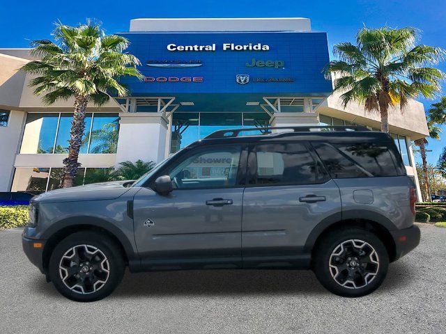 Used 2025 Ford Bronco Sport Outer Banks w/ Outer Banks Tech Package+ AWD/4WD image 8