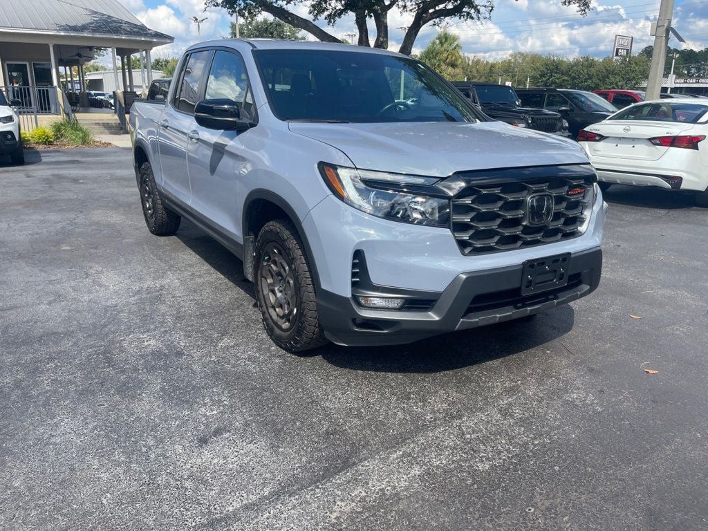 Used 2025 Honda Ridgeline TrailSport+ image 8
