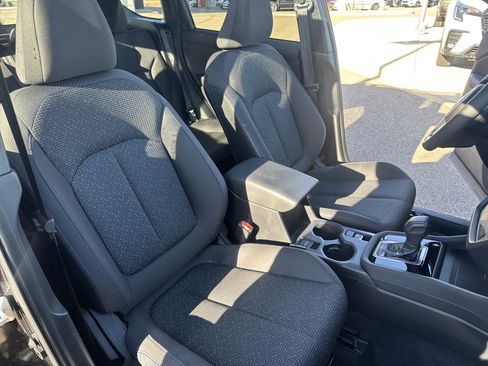 Used 2025 Subaru Forester Premium image 26