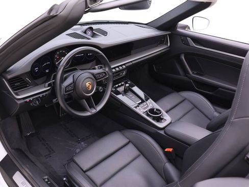 Certified 2023 Porsche 911 Carrera 4S image 4