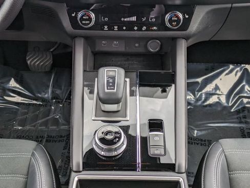 Used 2024 Mitsubishi Outlander SE FWD image 19