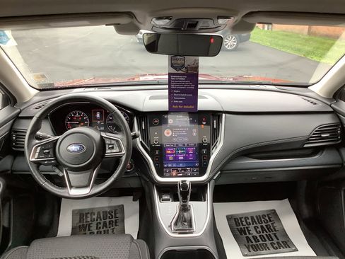 Used 2022 Subaru Outback Premium image 13