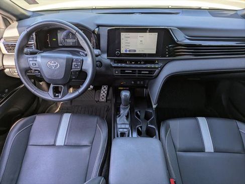 Certified 2025 Toyota Camry SE w/ Convenience Package image 14