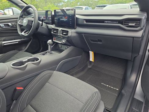 New 2025 Ford Mustang Coupe image 8