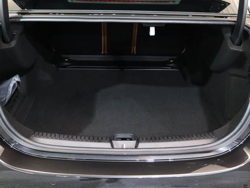 Used 2024 Mercedes-Benz E 350 4MATIC Sedan w/ Driver Assistance Package image 31