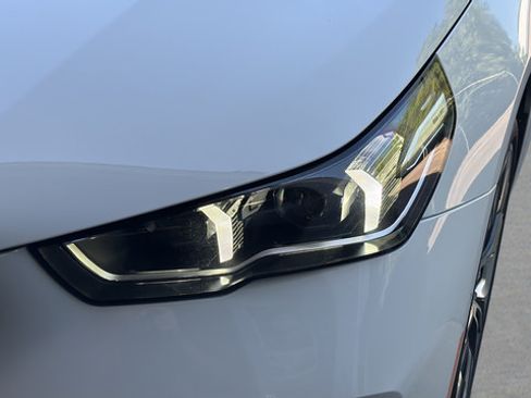 Used 2025 BMW 530i RWD image 33