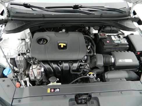 Used 2019 Hyundai Elantra SEL w/ Cargo Package image 22