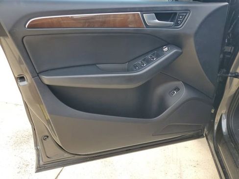 Used 2017 Audi Q5 2.0T Premium w/ Audi MMI Navigation Plus image 13