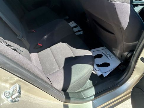 Used 2015 Chevrolet Cruze LT FWD image 11