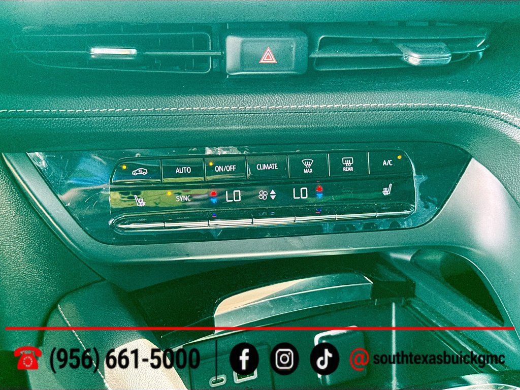 Used 2023 Buick Envision Essence w/ Sport Touring Package FWD image 18