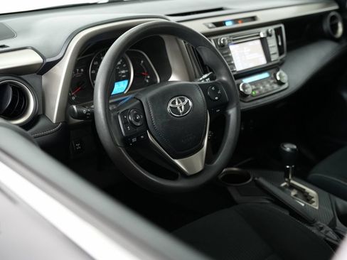 Used 2013 Toyota RAV4 XLE AWD/4WD image 6