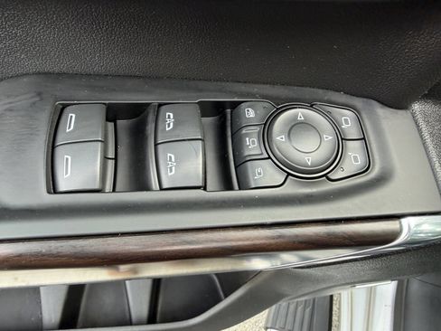 Used 2020 GMC Sierra 2500 SLT w/ SLT Premium Plus Package image 28