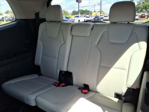 Used 2022 Kia Telluride EX w/ EX Premium Package FWD image 26