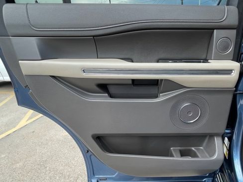Used 2019 Ford Expedition XLT w/ Equipment Group 202A image 39