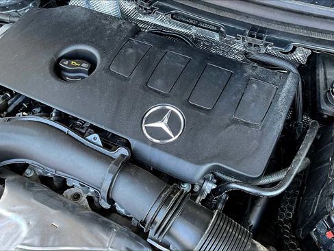 Certified 2023 Mercedes-Benz GLA 250 image 32