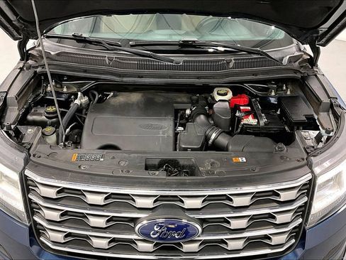 Used 2017 Ford Explorer Limited w/ Equipment Group 301A image 12