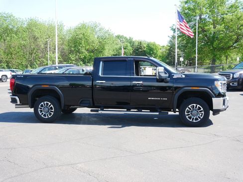 Used 2022 GMC Sierra 2500 SLT w/ SLT Premium Package AWD/4WD image 3