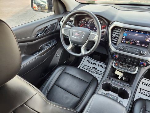 Used 2021 GMC Acadia SLT w/ Elevation Edition image 15