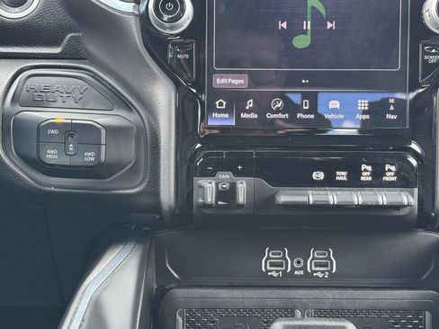 Used 2025 RAM 3500 Laramie w/ Sport Appearance Package AWD/4WD image 26