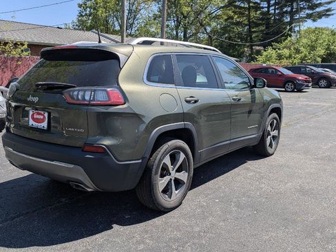 Used 2019 Jeep Cherokee Limited image 3