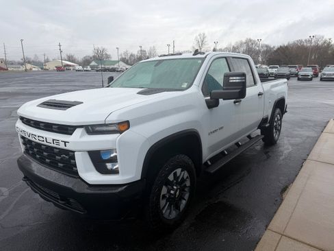 Used 2021 Chevrolet Silverado 2500 Custom w/ Custom Value Package image 10