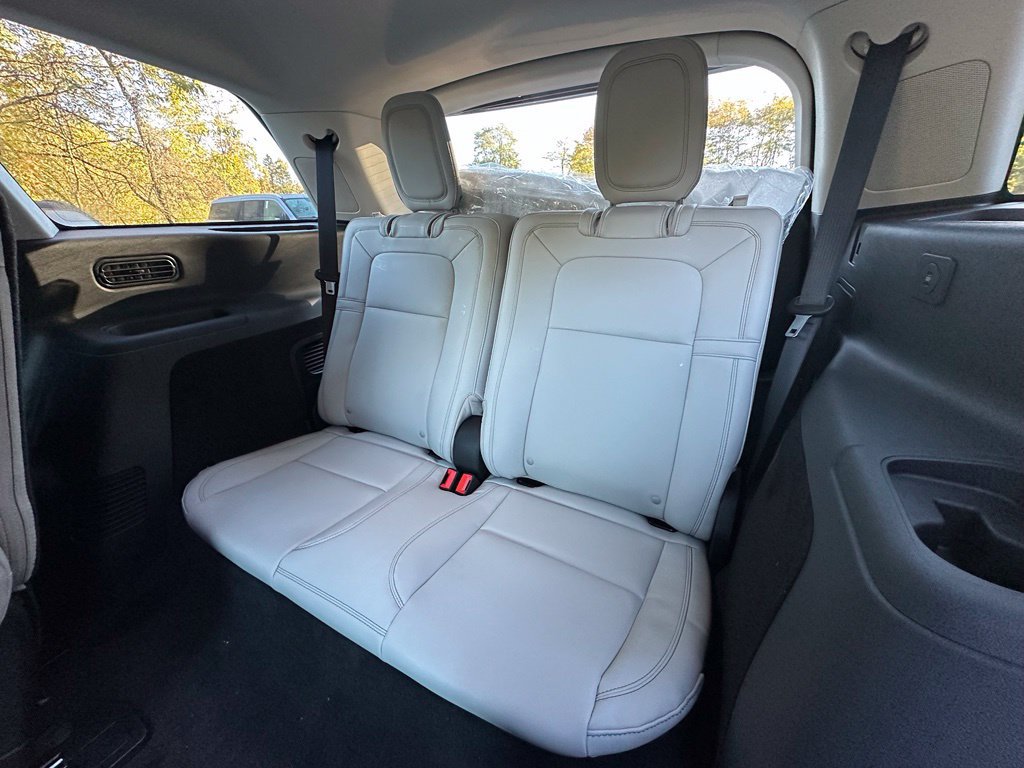 New 2027 Lincoln Aviator Reserve AWD/4WD image 21