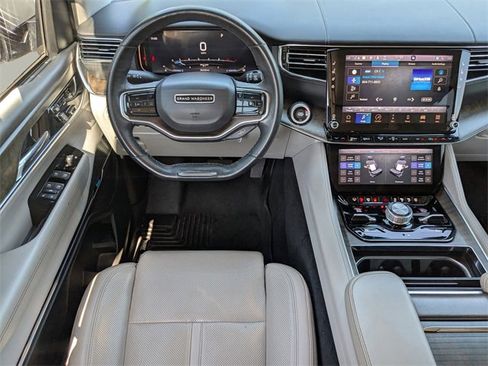 Used 2022 Jeep Grand Wagoneer Series I w/ Flexible Seating Group image 18