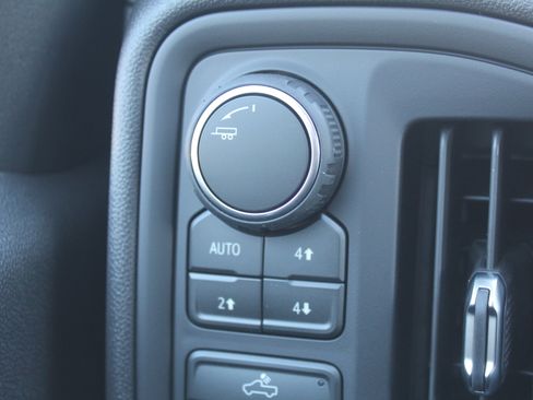 New 2026 Chevrolet Silverado 1500 Custom Trail Boss w/ Dark Appearance Package AWD/4WD image 18