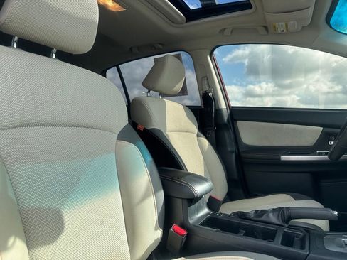 Used 2017 Subaru Crosstrek 2.0i Premium w/ Moonroof Package AWD/4WD image 25