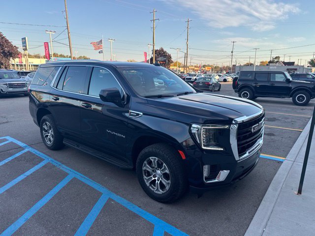 Used 2022 GMC Yukon SLE w/ Max Trailering Package AWD/4WD image 3